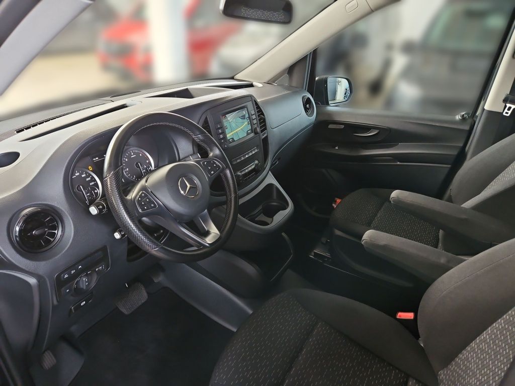 Fahrzeugabbildung Mercedes-Benz Vito 119 Tourer PRO lang 4x4 STHZ Flügeltüre AIR