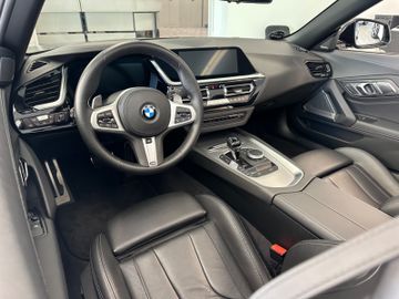 Fahrzeugabbildung BMW Z4 M40i Roadster*Keyless*Kamera*Distronic*HarmK