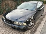 BMW 525i touring*Automatik* - BMW 525 aus 2004: Kombi