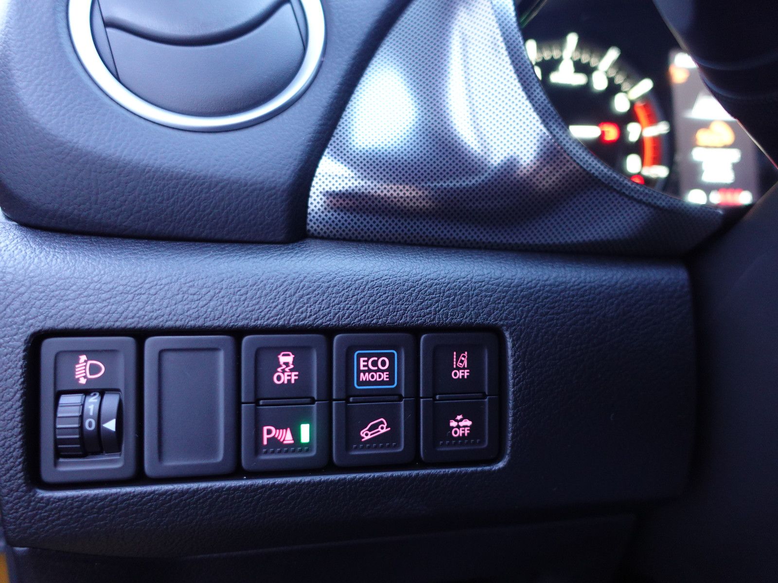 Fahrzeugabbildung Suzuki Vitara 1.5 AT AllGrip Comfort+  NAVI,Schiebedach