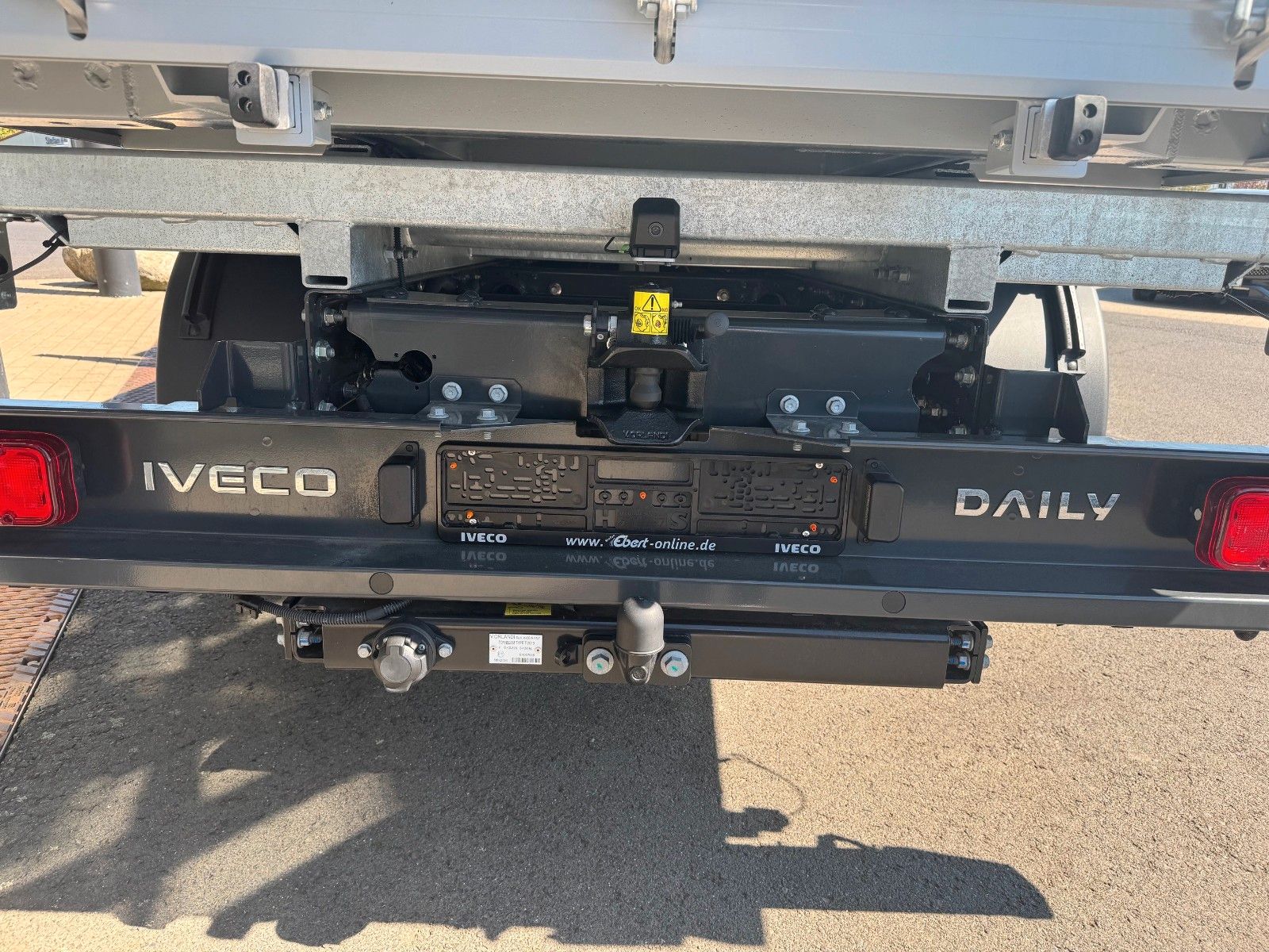 Fahrzeugabbildung Iveco Daily 70C18 H 3.0L *R3.450mm*AHK*Kamera*Sperre*