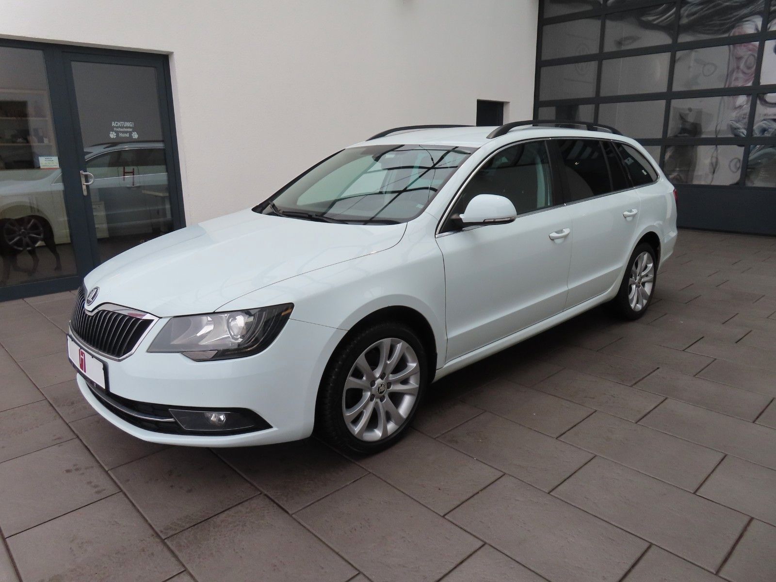 Skoda Superb 2.0 TDI  Temp./SRA/Klima/PDC/SHZG