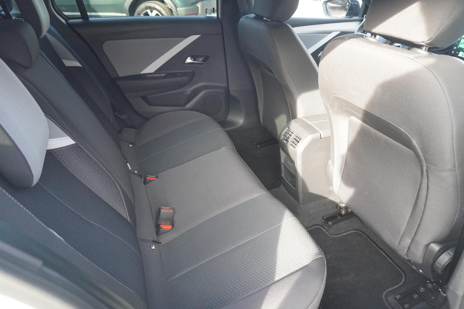 Opel Astra L Sports Tourer 1.2 Edition LED ACC PDC, миниатюра 8