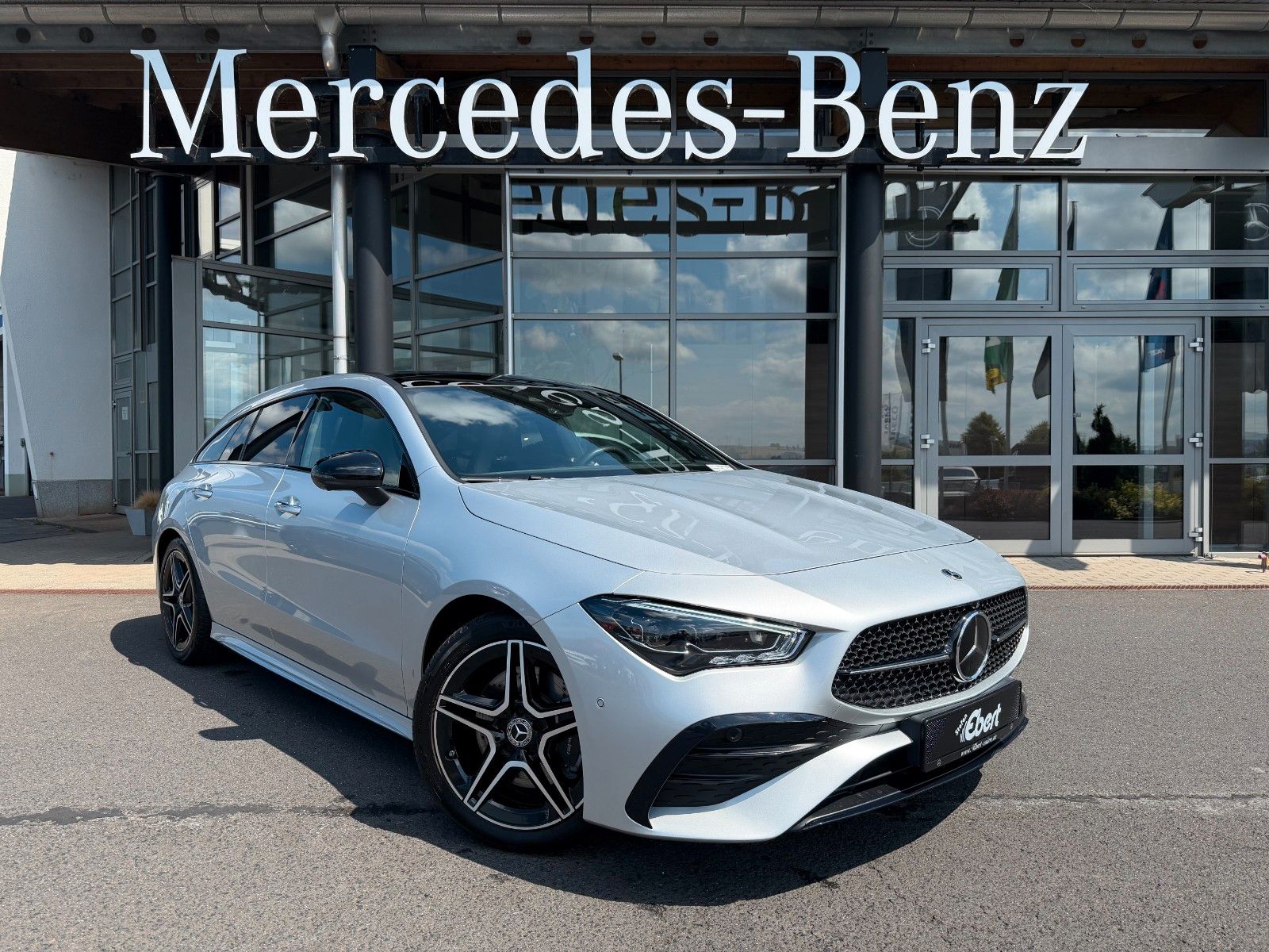 MERCEDES-BENZ CLA 200 SB AMG+Pano+Distr+HUD+Memory+Night+360
