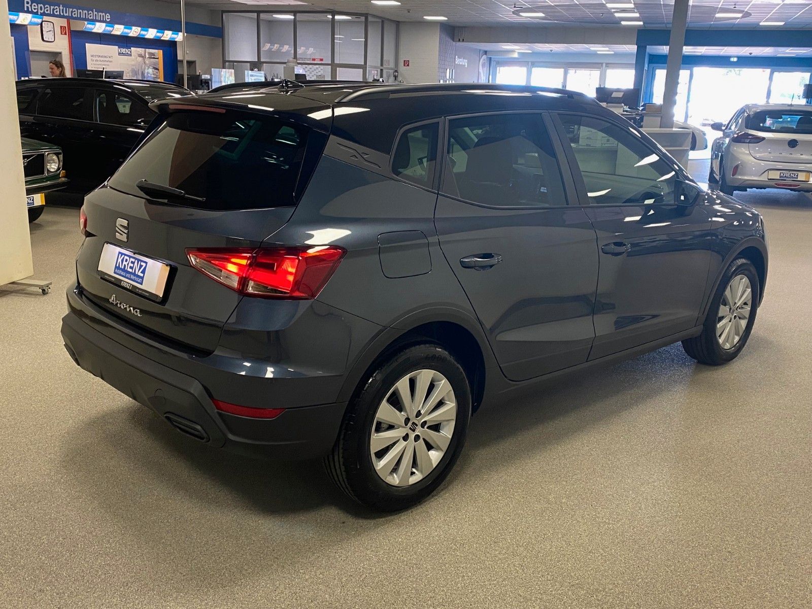 Fahrzeugabbildung SEAT Arona 1.0 TSI DSG STYLE+5 JAHRE GARANTIE+AHK+LED