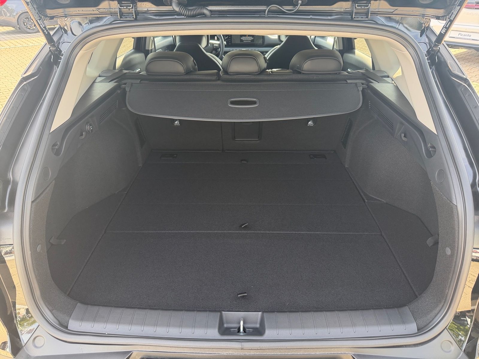 Fahrzeugabbildung Kia K4 SW 1.6T 150 DCT VISION KOM+PRIVACY