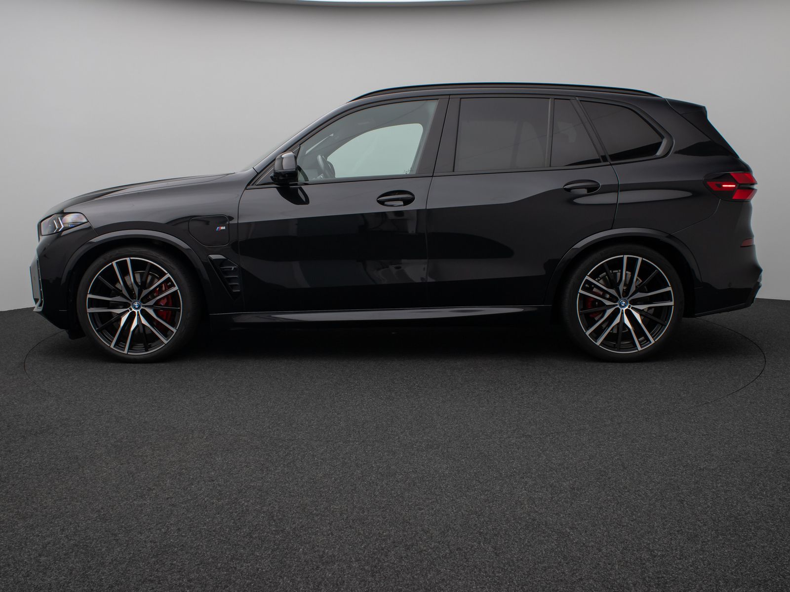 Fahrzeugabbildung BMW X5 xD50e M Sport Pro Pano 360°HUD DAB H/K SoftCl