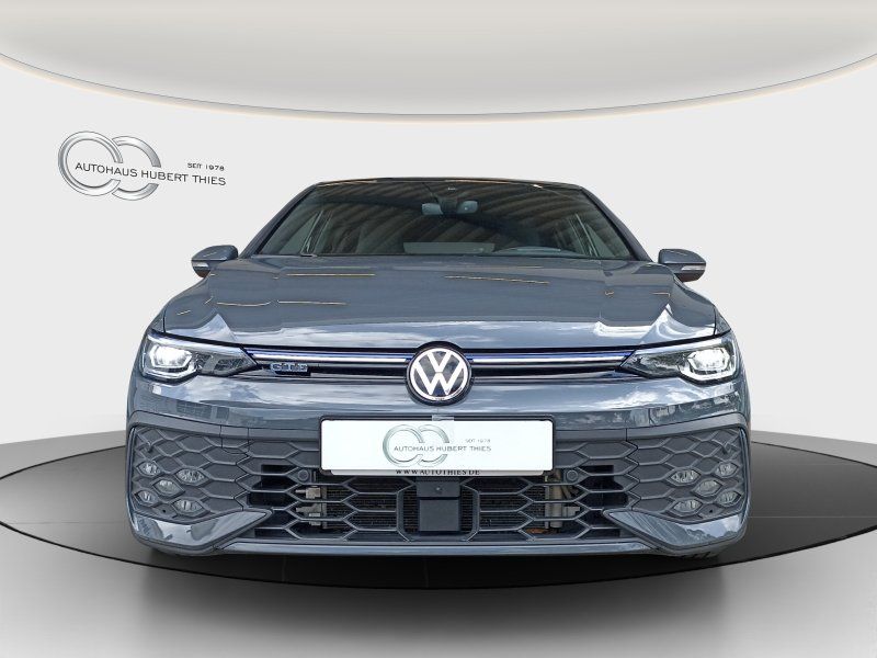 Fahrzeugansicht 3 Fahrzeugabbildung Volkswagen Golf VIII 1.5 eHybrid GTE DSG