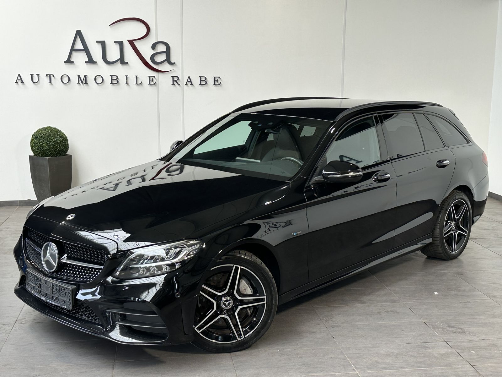 MERCEDES-BENZ C 300de T AMG-Line NAV+LED+KAM+KEYLESS-GO+NIGHT 
