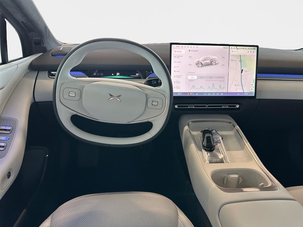 XPENG P7