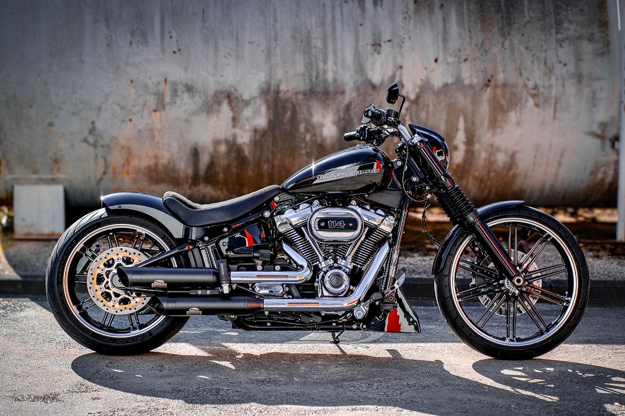 Harley-Davidson FXBRS Breakout 114 - J&H - Heckumbau - Top!