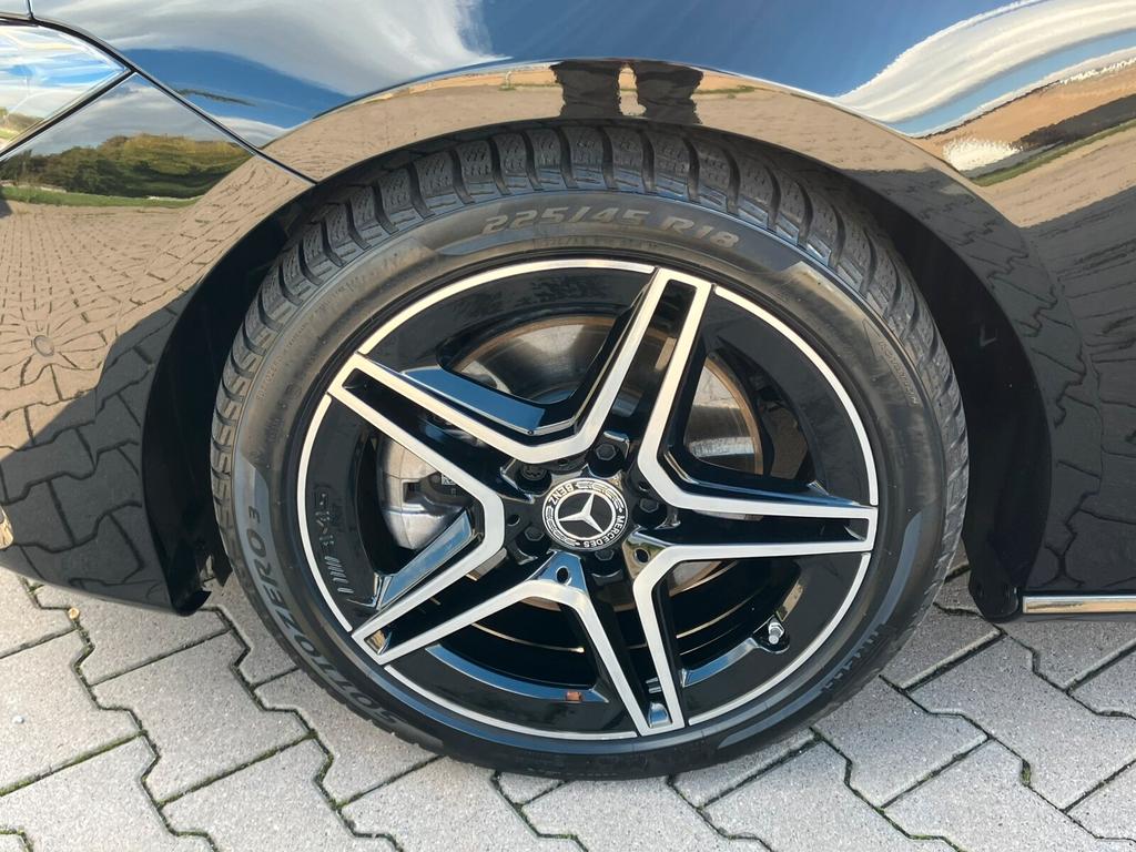 Mercedes-Benz CLA 220 Shooting Brake