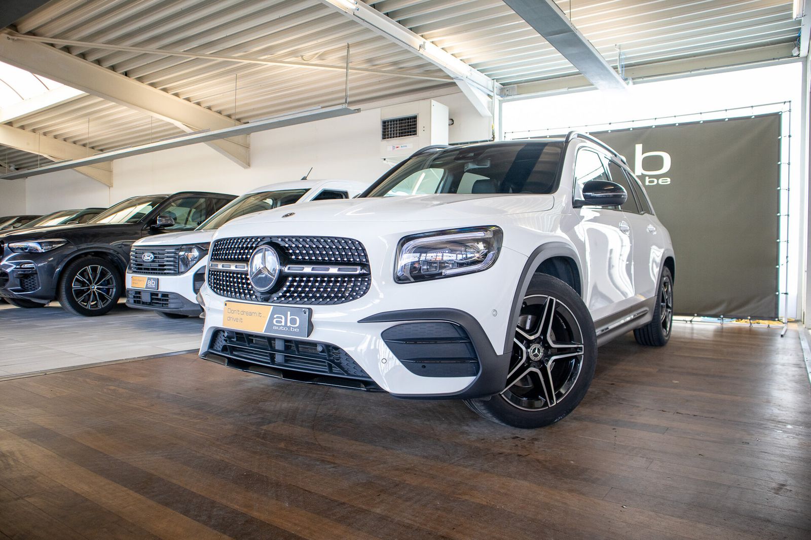 MERCEDES-BENZ GLB 180 AMG-LINE, PANORAMISCH DAK, CAMERA, KEYLE