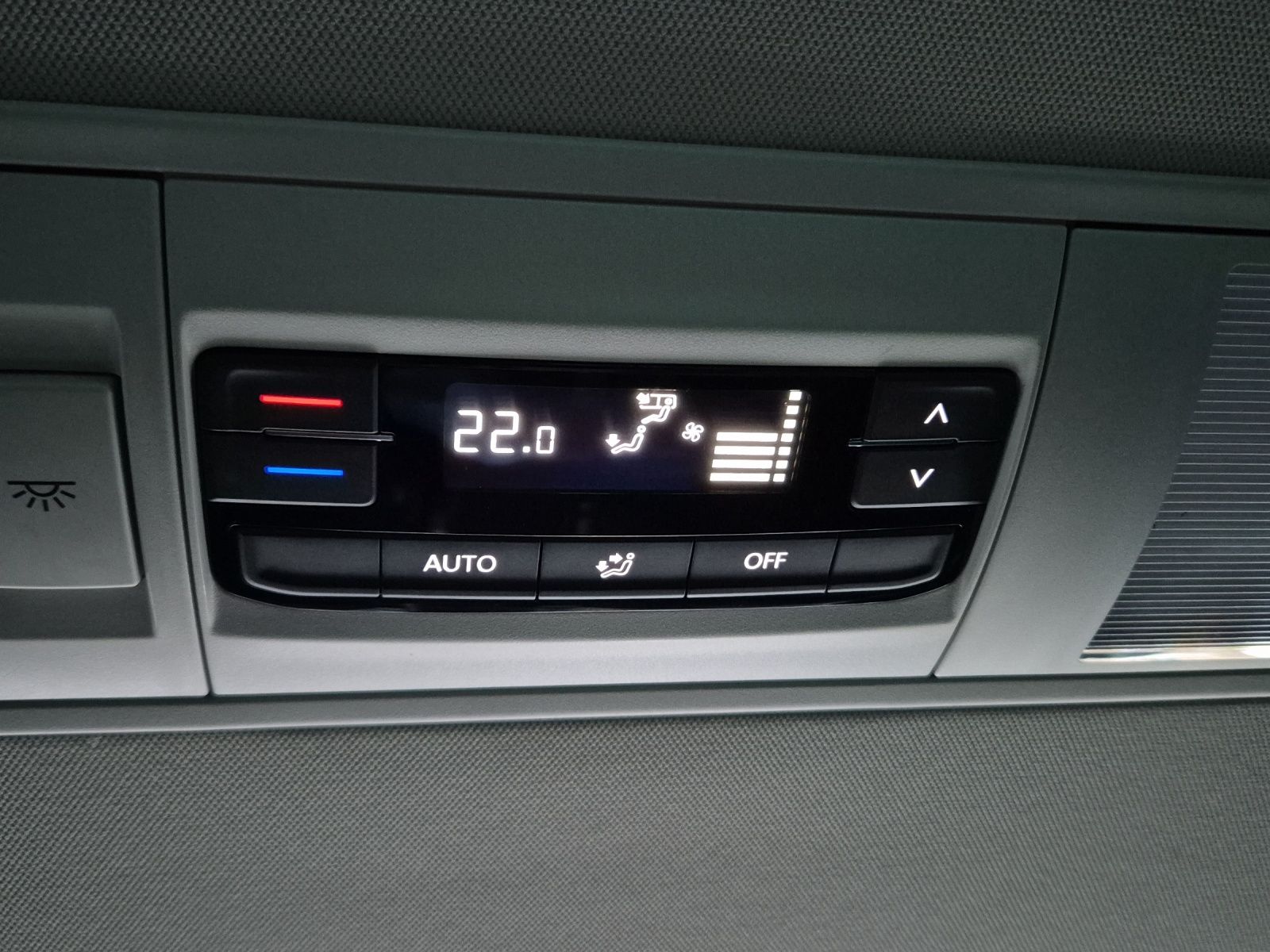 Fahrzeugabbildung Volkswagen T6 Multivan T6.1 TDI Gen-Six DSG Standhzg LED AH