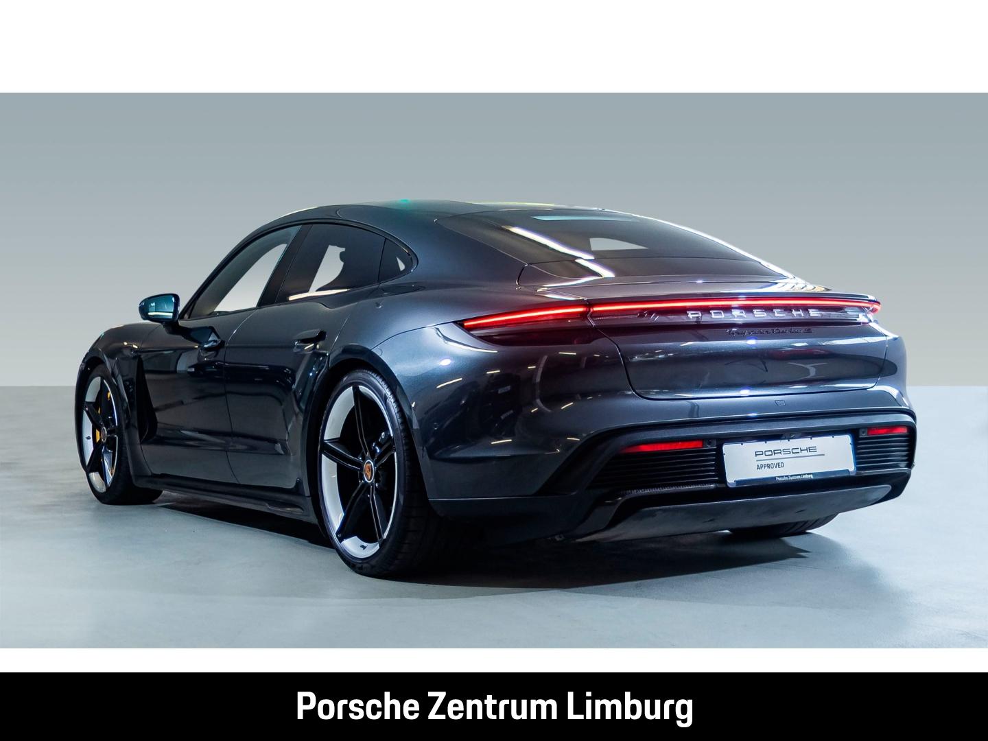 Porsche Taycan Turbo S Burmester Sitzbelüftung LEDmatrix