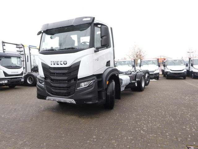 Iveco X-WAY AD280X48Y/PS HR ON Rd.4200+1395mm  4-Stück