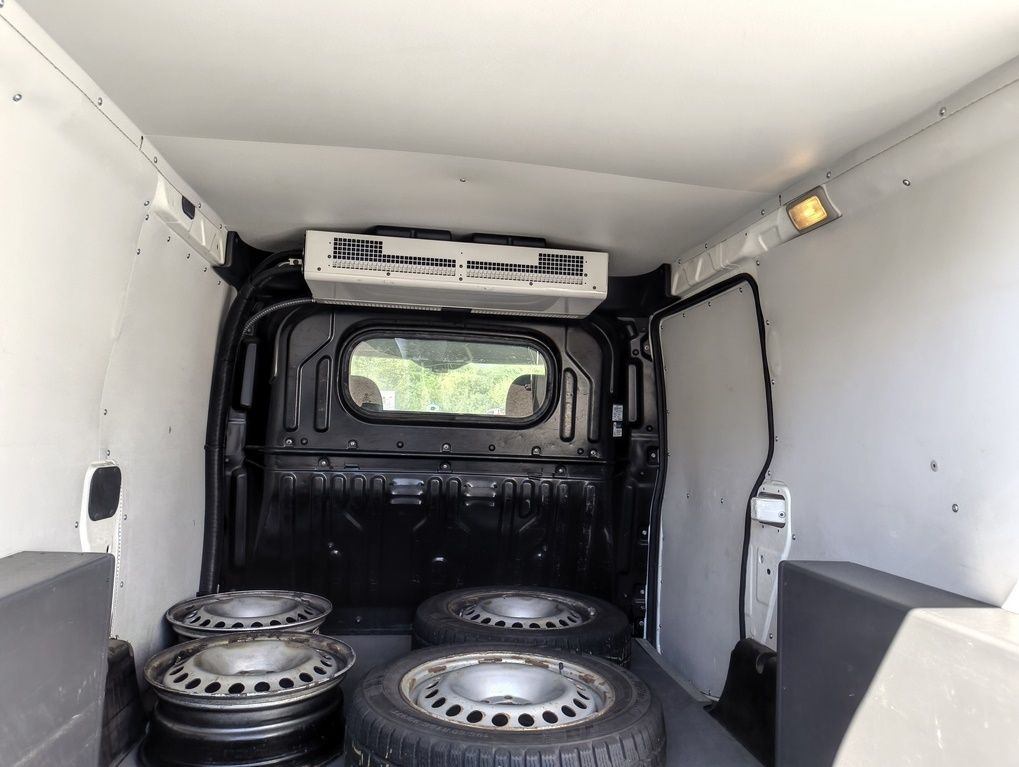 Fahrzeugabbildung Fiat Doblo Cargo 1.6 Mjet SX Maxi Pharma Mobil