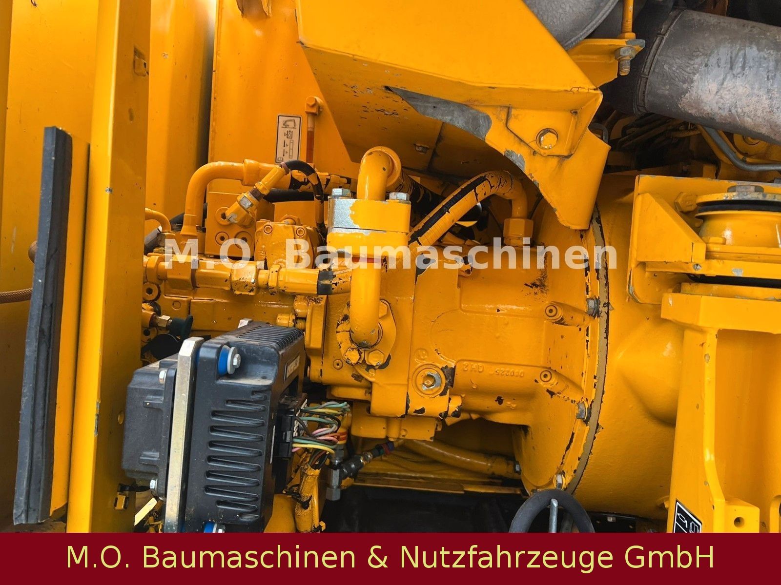 Fahrzeugabbildung CAT CATERPILLAR M 316 D