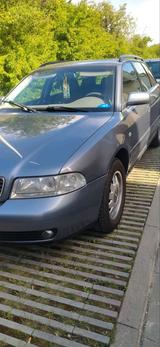 Audi A4 1.6 116 PS - Audi A4 aus 2000: Kombi