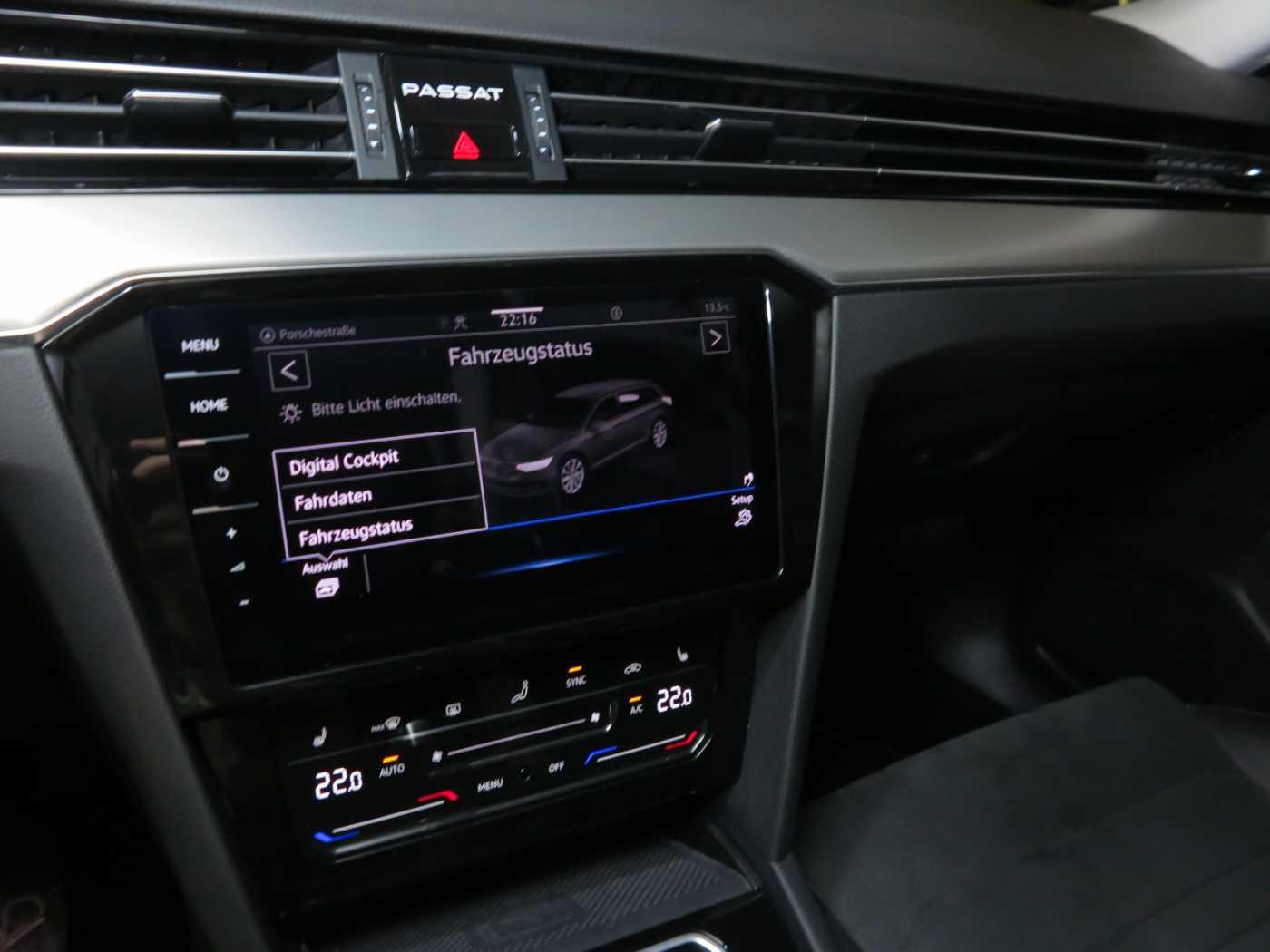 Volkswagen Passat Variant 2.0 TDI SCR DSG7 Elegance Navi