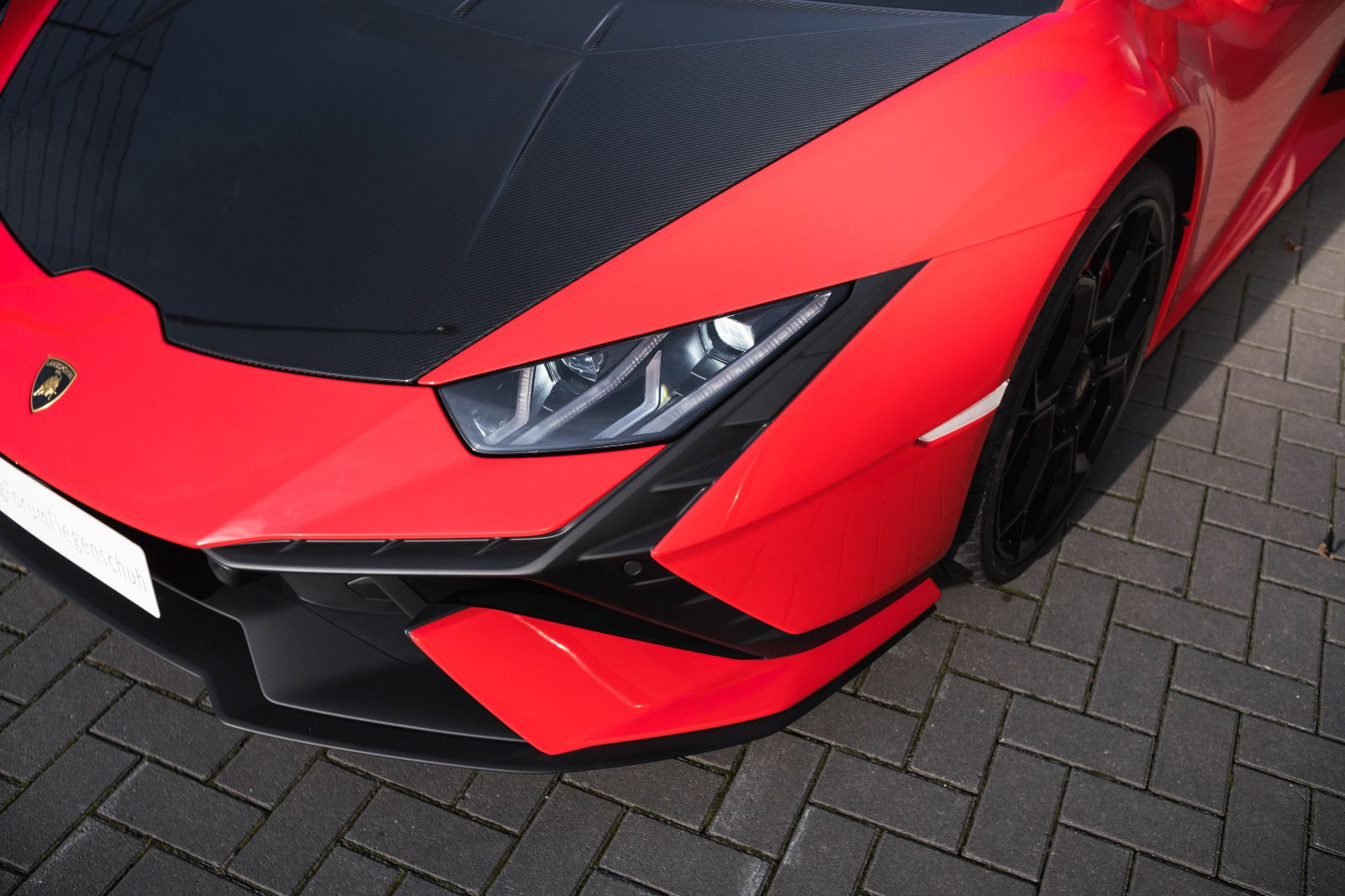 Fahrzeugabbildung Lamborghini Huracán Tecnica - Rosso Mars-Carbon-Lift-DAB