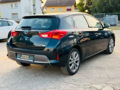 TOYOTA Auris Hybrid*Automatik*Kamera*Sitzheizung*PDC*