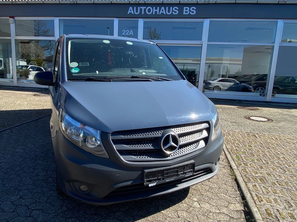 Image of Mercedes-Benz Vito