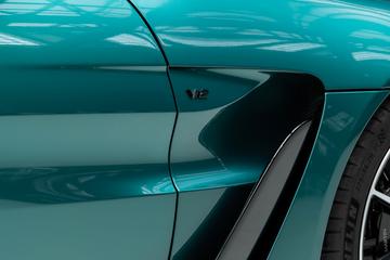 2023 Aston Martin V12 VANTAGE — миниатюра 15