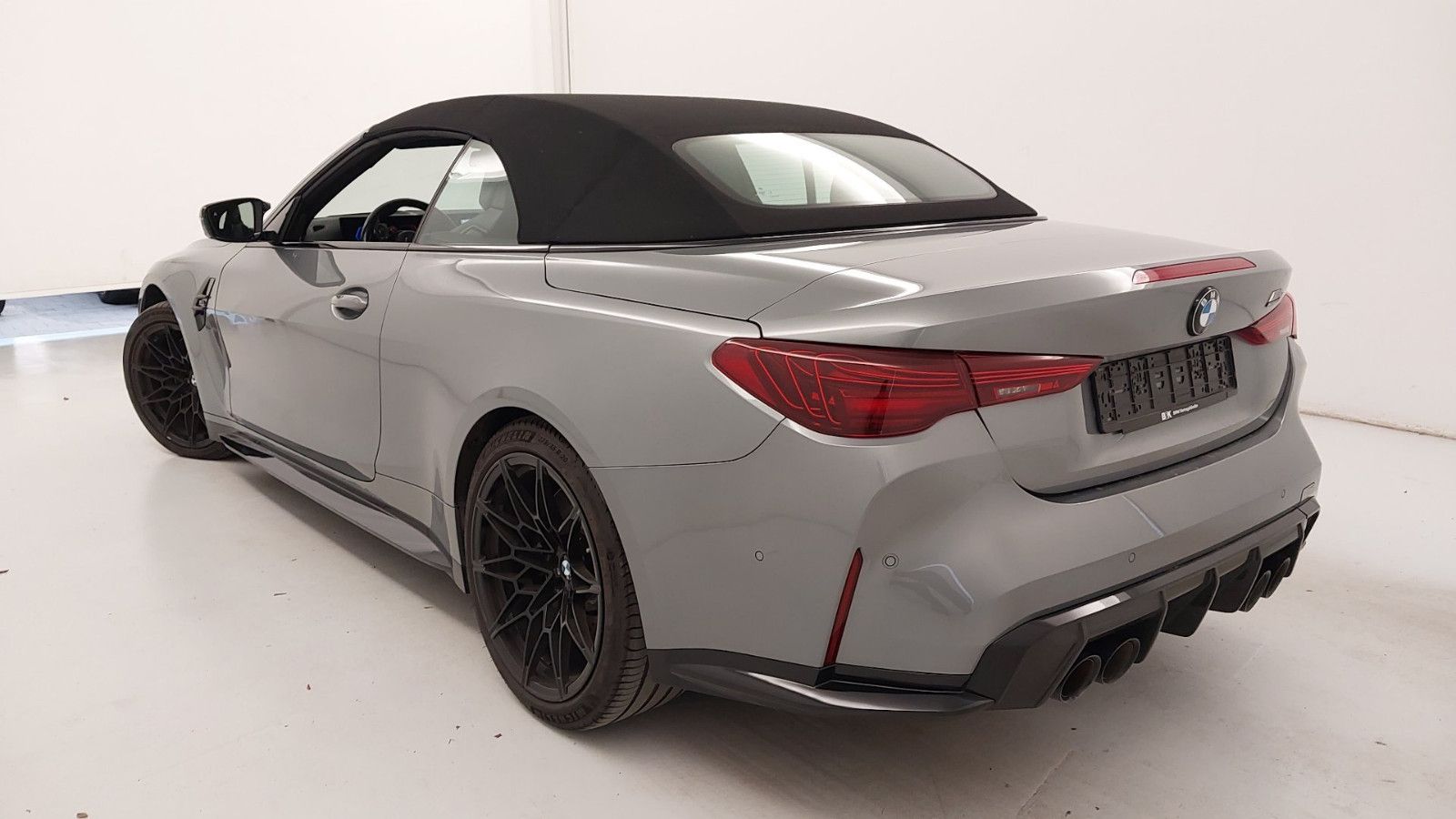 Fahrzeugabbildung BMW M4 Cabrio M xDrive Competition|CARBON-PAKET|ACC|