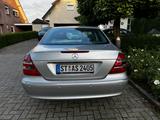 Mercedes-Benz E 320 AVANTGARDE  - gebrauchte Mercedes-Benz E-Klasse aus dem Jahr 2001