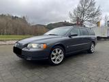 Volvo V70 2.5T AWD Summum  (Isofix, Navi, AHK, Xenon) - Volvo V70 Summum mit Benzin-Antrieb