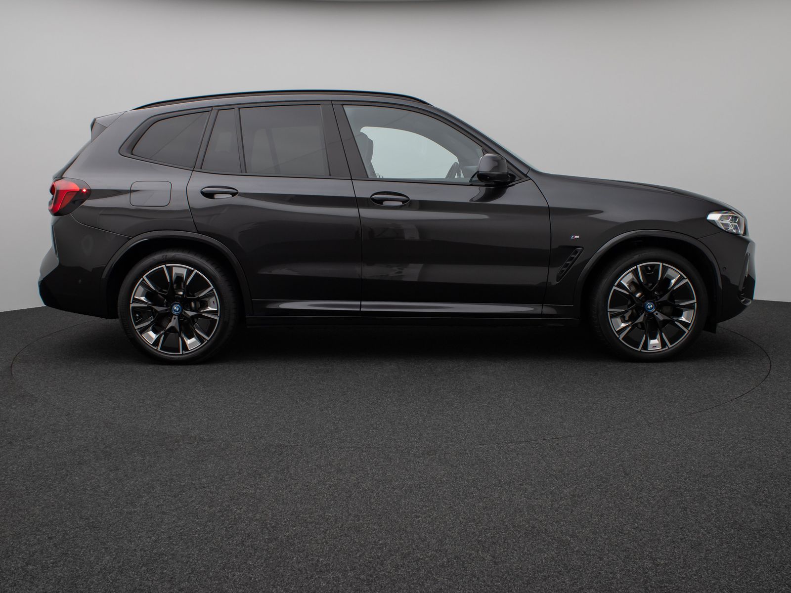 Fahrzeugabbildung BMW iX3 Impressive M Sport Panorama 360°HUD DAB H/K