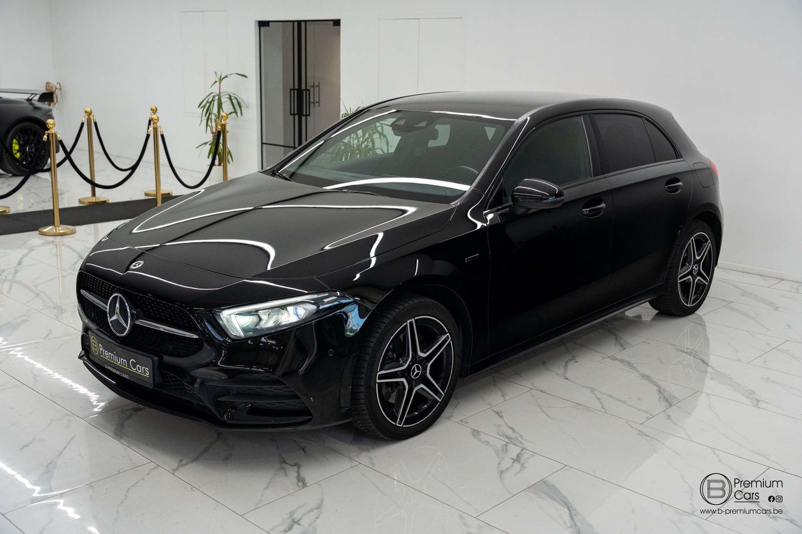 Mercedes-Benz A 250 e AMG line! Camera, Ambient, Cruise, garan imagem 3