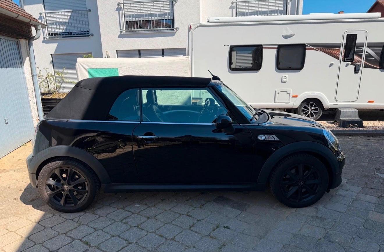 MINI Cooper S Cabrio Navi Leder Keyless Harman Kardon