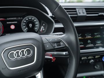 Audi Q3 - 10
