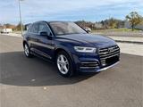 Audi Q5 55 TFSI e S tronic *S-Line*Matrix*Luftfed*AHK - Audi Q5 55 TFSI Gebrauchtwagen