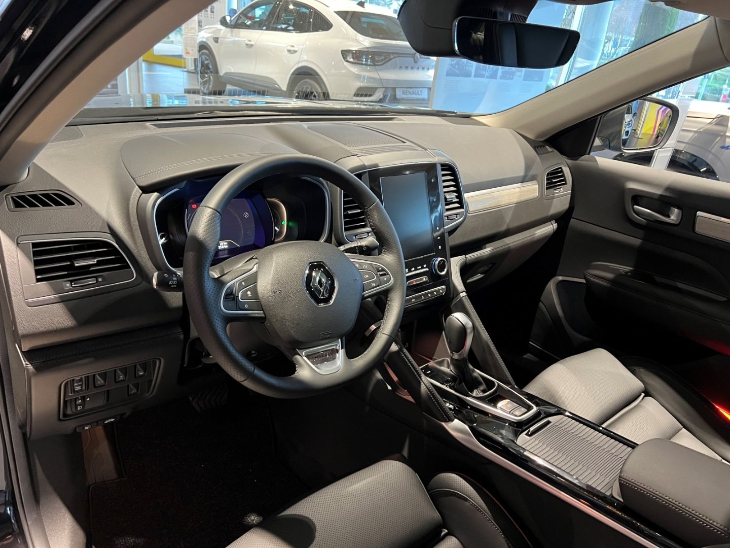 Fahrzeugabbildung Renault Koleos Initiale Paris 4x4 2.0 BLUE dCi 185 AHK A