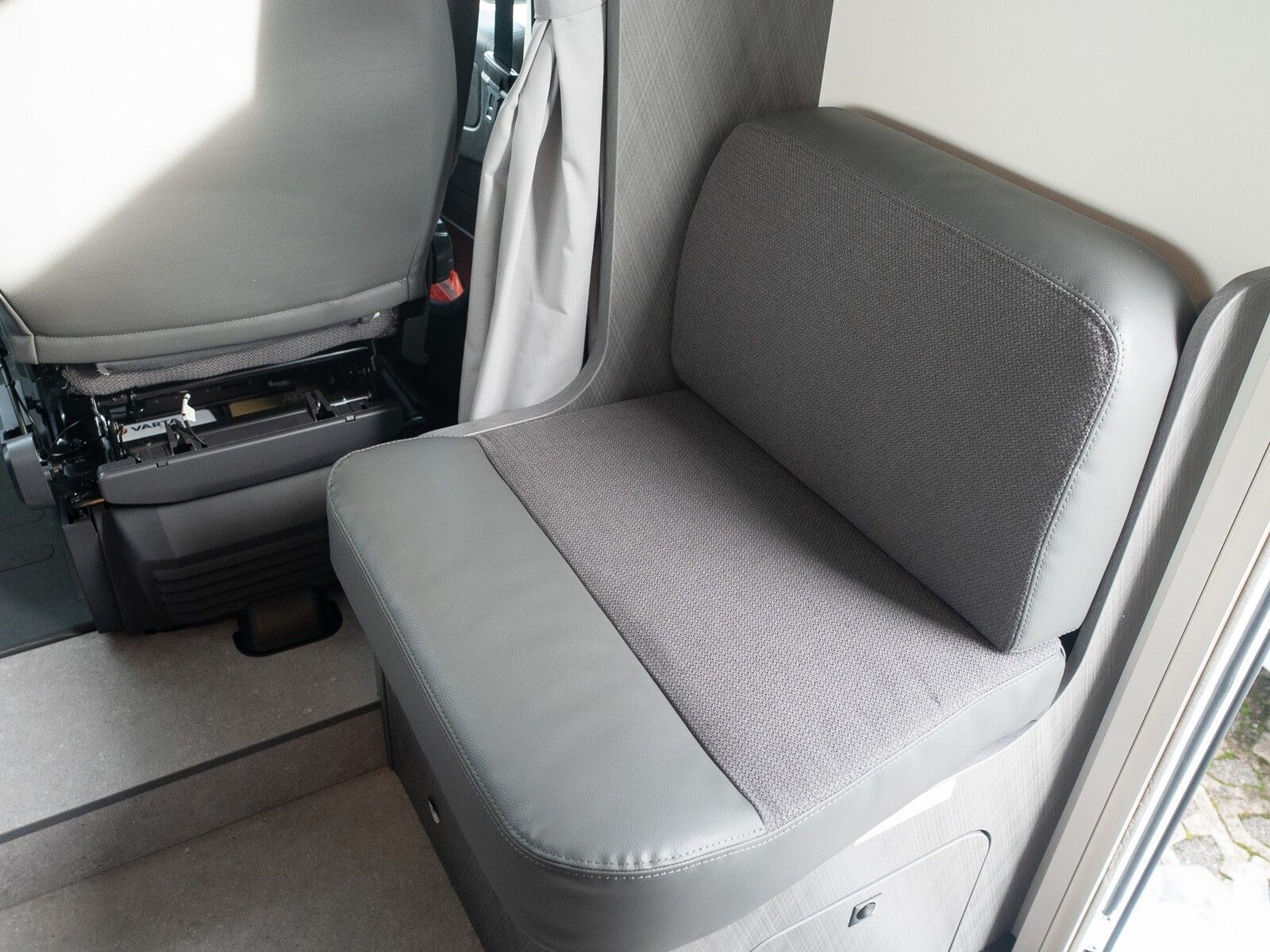 Fahrzeugabbildung Etrusco A-Modell Base 6.9 DB 6-Sitz/Schlaf-Plätze*3500kg