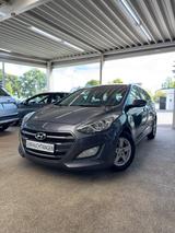 Hyundai i30 Trend 1.6 *Navi*Kamera*Klima*Allwetter*
