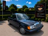 Mercedes-Benz 230 W124 - AHK - TÜV NEU - Mercedes-Benz 230 aus 1991
