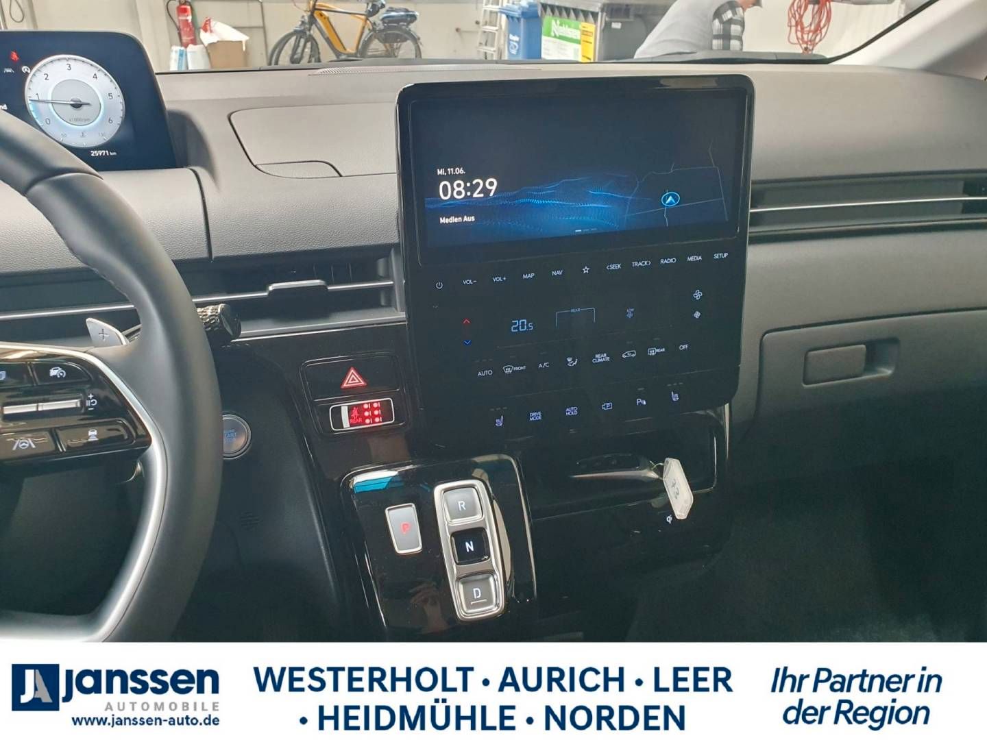 Fahrzeugabbildung Hyundai STARIA 9-Sitzer (MJ23) 2.2 CRDi 8 A/T 2WD (177PS