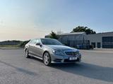 Mercedes-Benz Mercedes E 220 CDI - AMG Sportpaket - Mercedes-Benz E 220: Cdi Sport