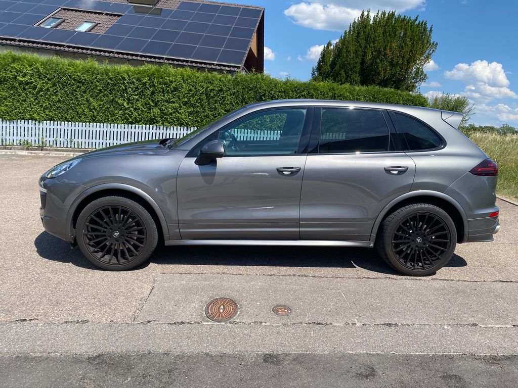 Image of Porsche Cayenne