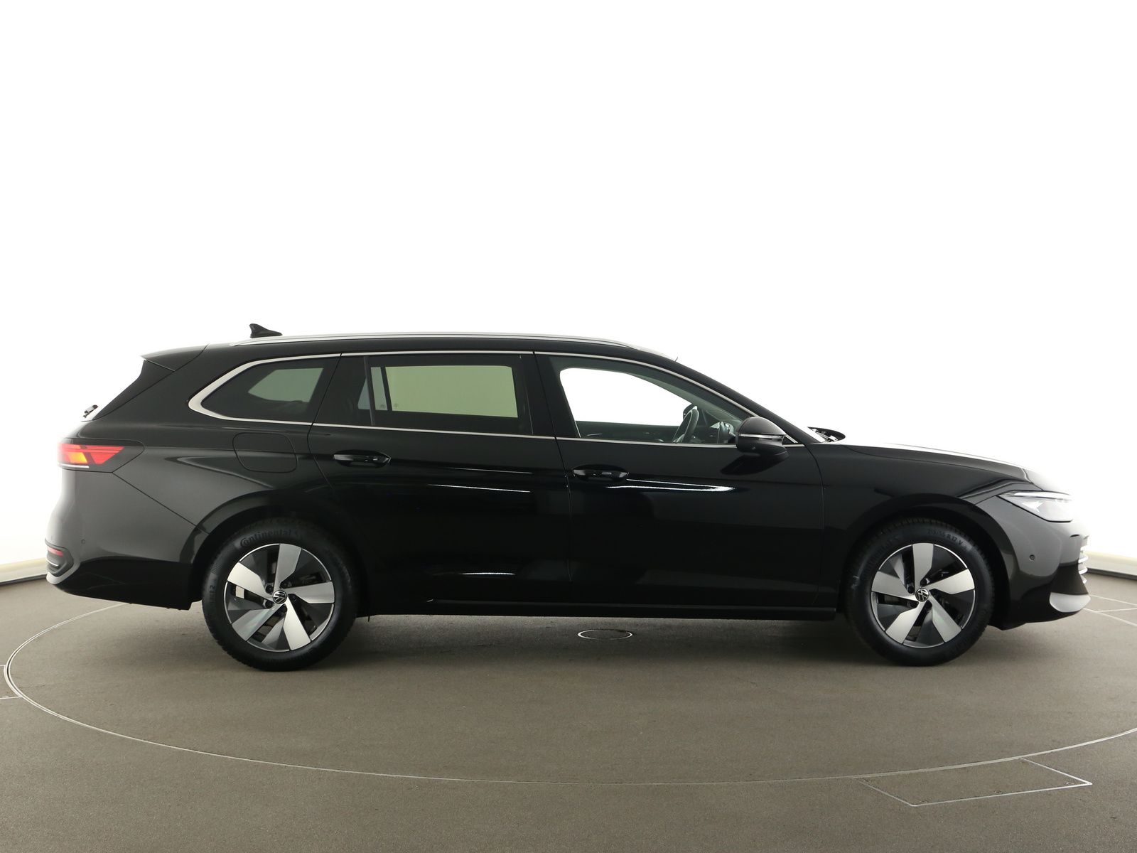 Volkswagen Passat Variant - Bild 12