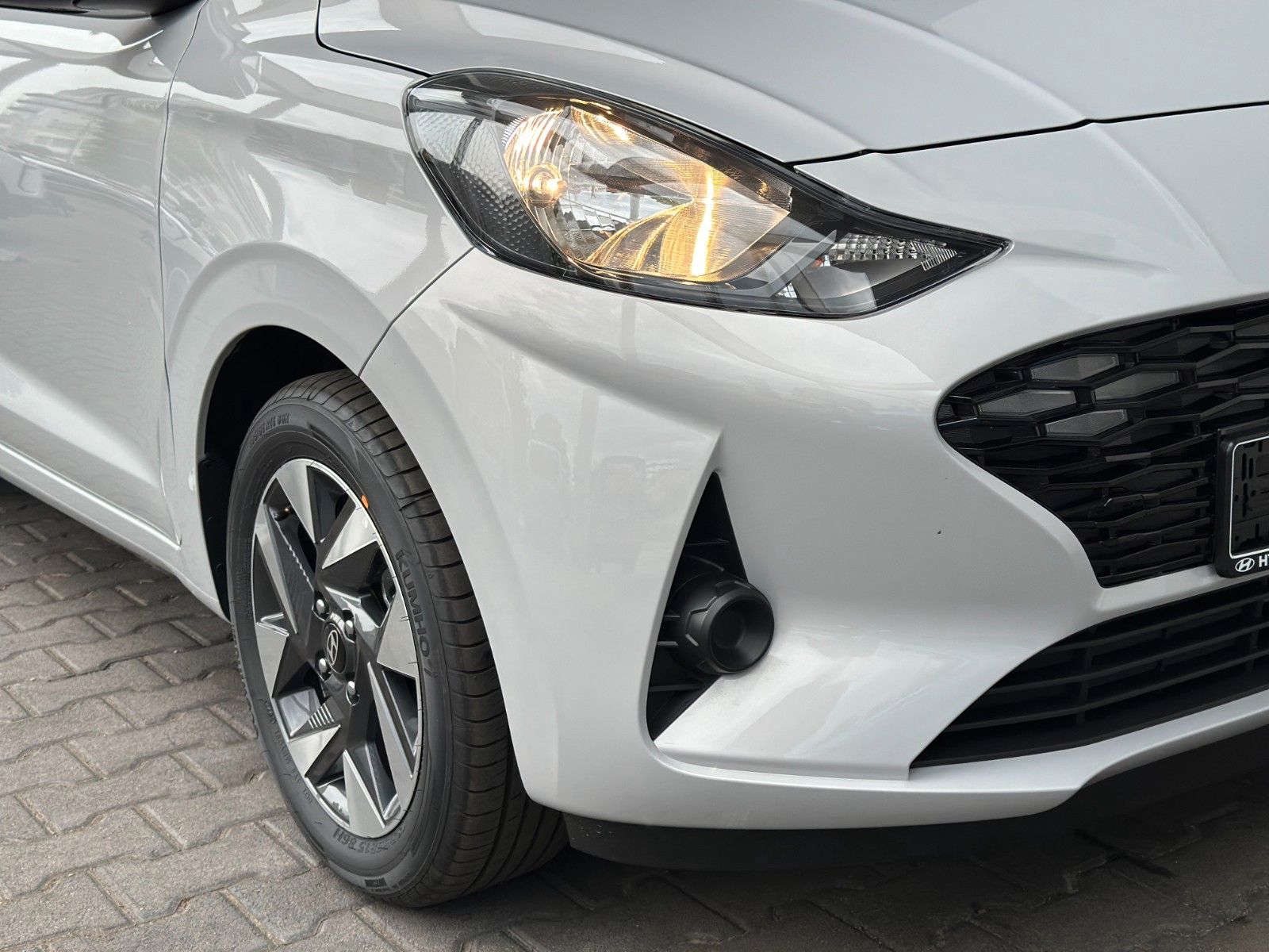 Fahrzeugabbildung Hyundai i10 Trend 1.2l 84PS Navi/SHZ!