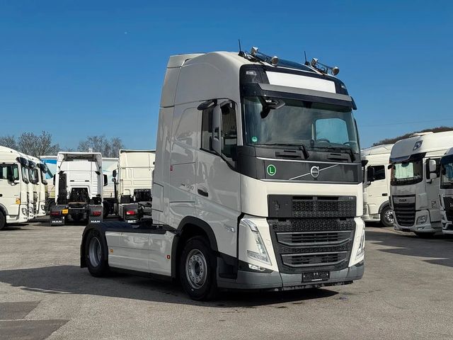 Volvo FH 500 XL, ACC, 2 Tanks, ADR, Retarder, I-Park