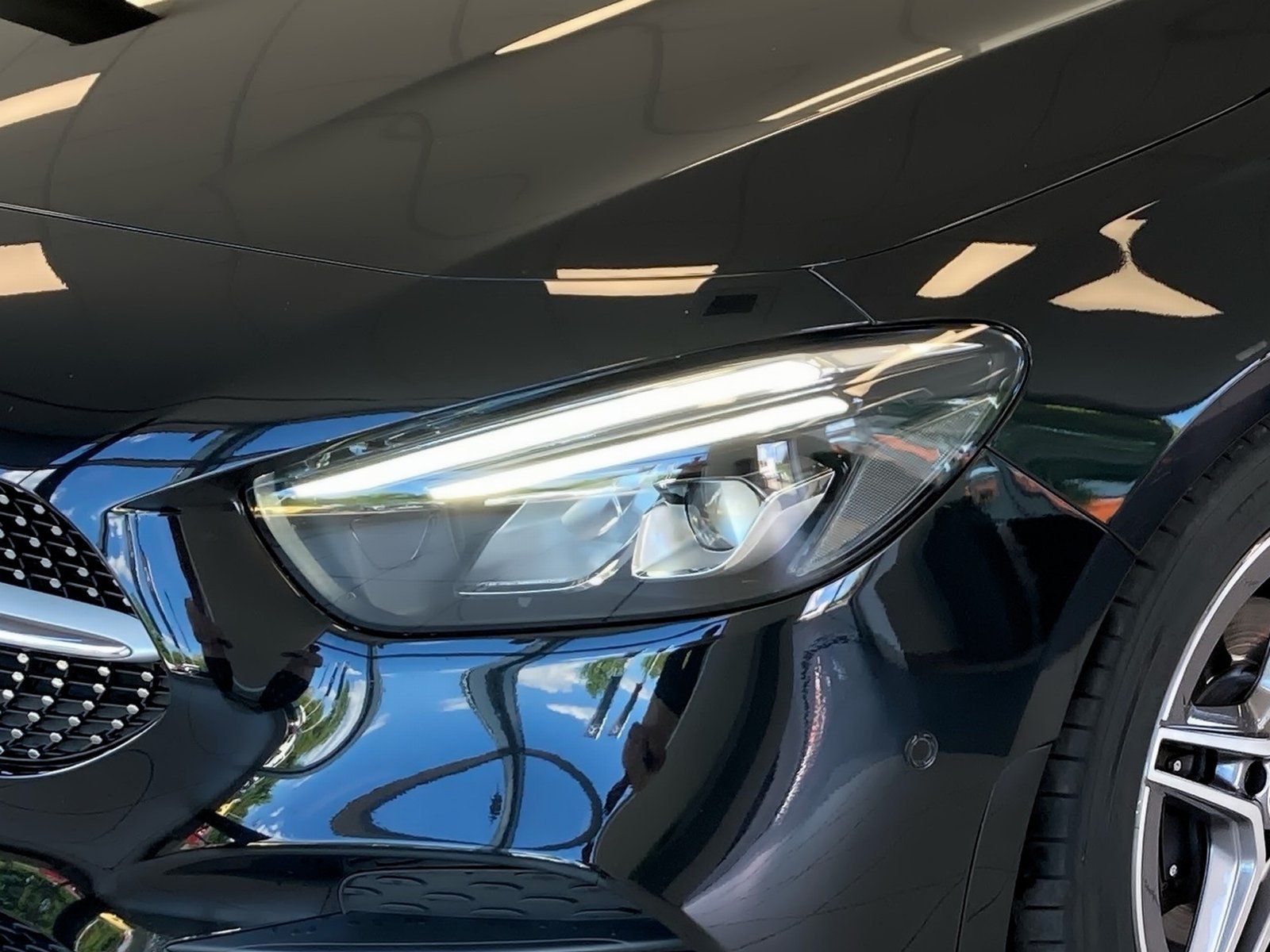 Fahrzeugabbildung Mercedes-Benz B 200 AMG*Kamera*LED*Easy-Pack*MBUX*PDC*Tempomat