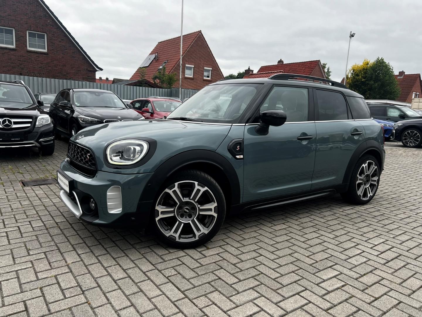 MINI Cooper S Countryman ACC AHK Pano el. Sitze HuD R