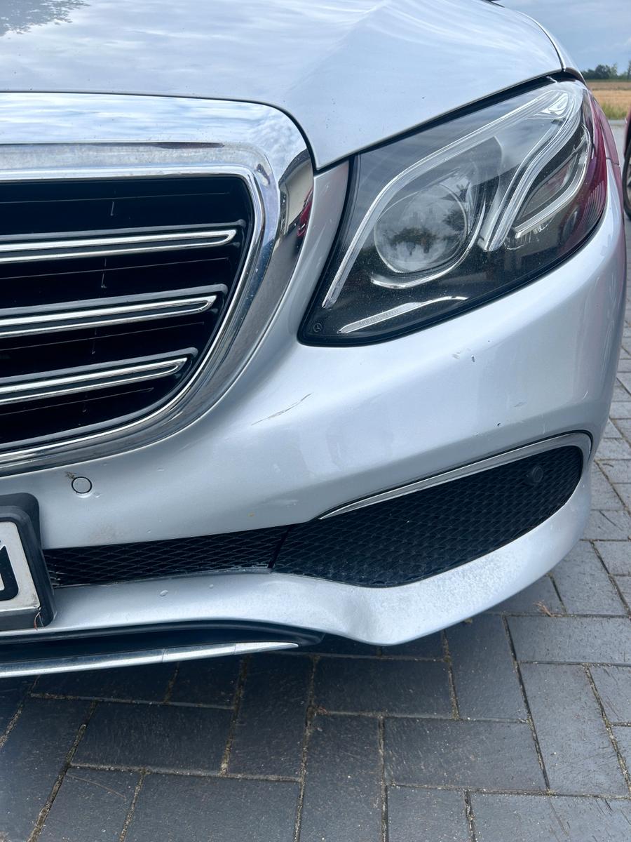 Mercedes-Benz E 220d T EXCLUSIVE Autom. EXCLUSIVE