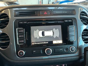Volkswagen Tiguan Sport & Style 4Motion *BiXenon*Navi*AHK*